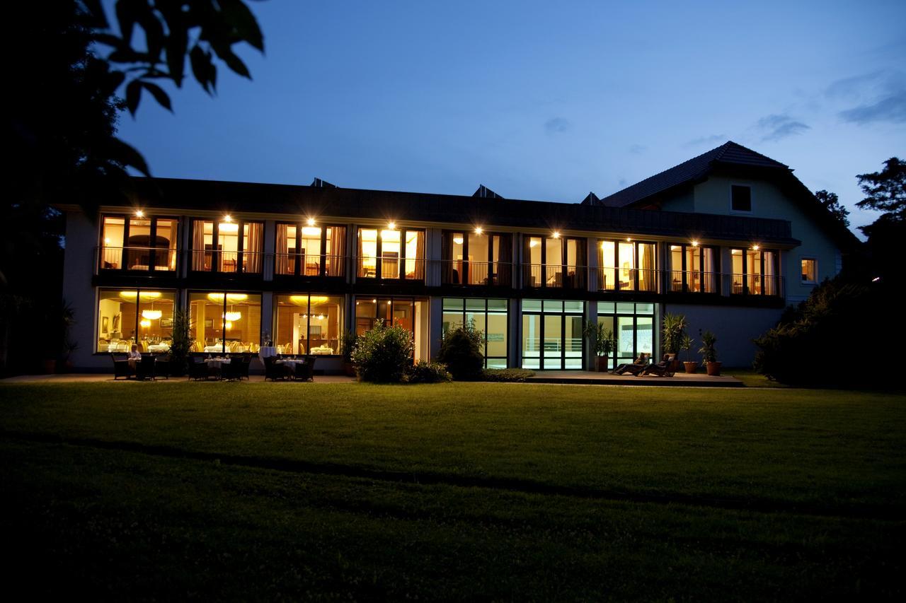 Hotel Alhartinger Hof Лиондинг Екстериор снимка