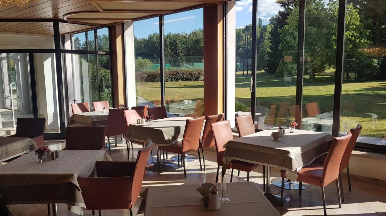 Hotel Alhartinger Hof Лиондинг Екстериор снимка